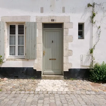 Prázdninový dům Jolie Maison Pour 4, Aux Portes De St Martin De Re *